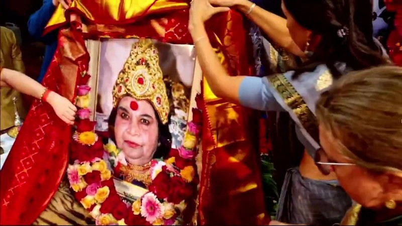 Shri-Mataji-Navaratri-Puja-2nd-Oct-2022-Cabella-9-