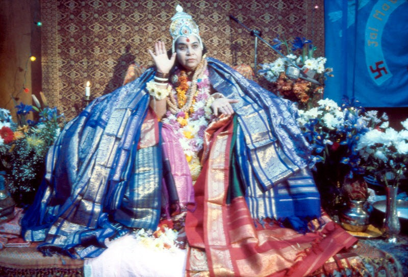 Navaratri-7-Saris-left-2-Hamptead-82